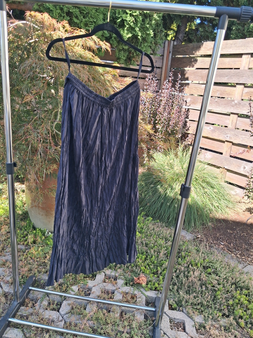 Women's Black Crinkled Maxi Slip Skirt - Unbranded